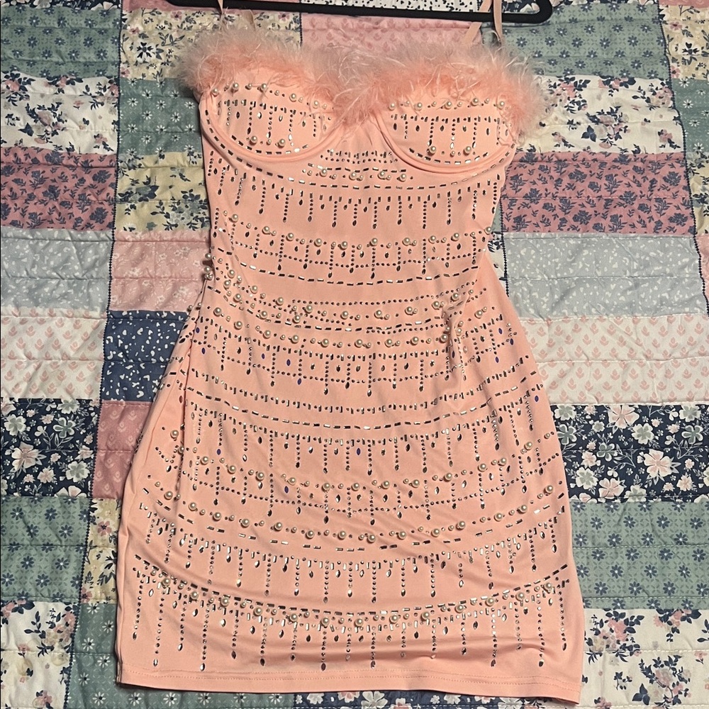 Source Unknown Peach Strapless Feather-Trim Rhine… - image 1